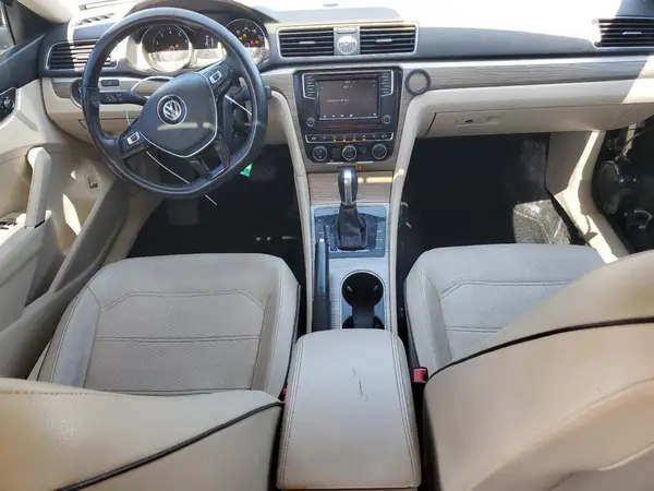 1VWBT7A37GC024691 2016 VOLKSWAGEN PASSAT - Image 8
