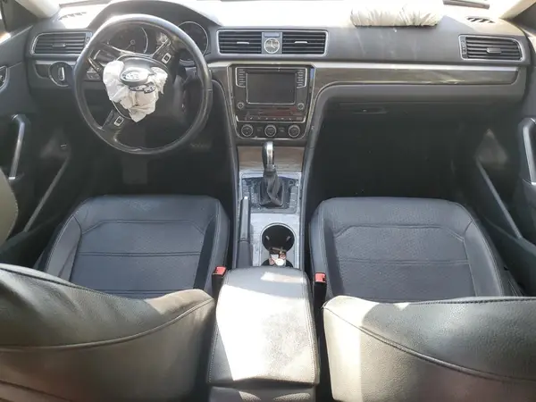 1VWBT7A37GC025338 2016 VOLKSWAGEN PASSAT - Image 8