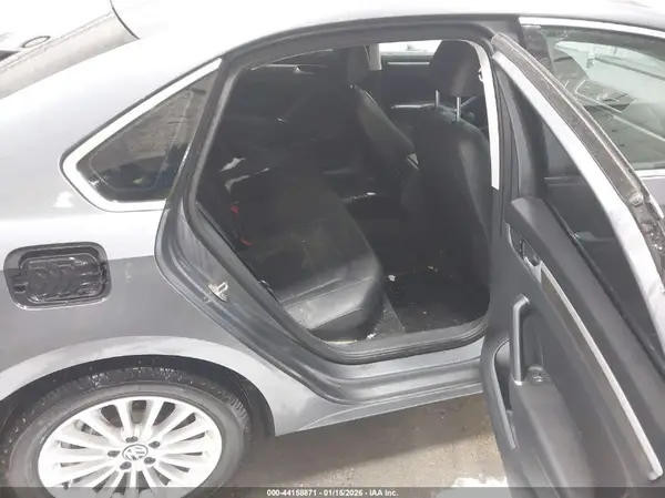 1VWBT7A37GC027784 2016 VOLKSWAGEN PASSAT - Image 8
