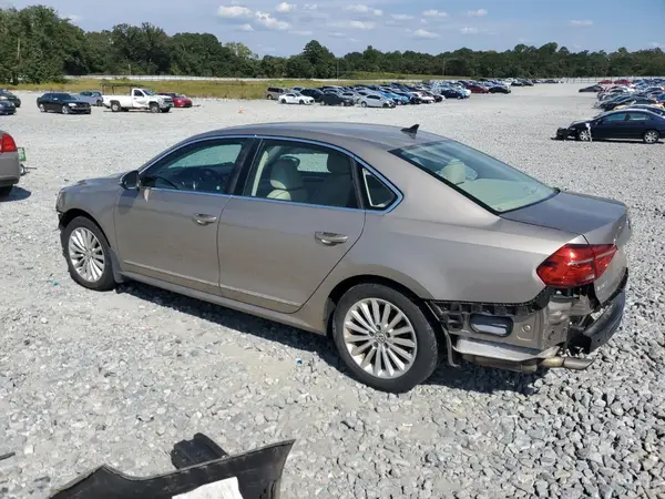 1VWBT7A37GC030667 2016 VOLKSWAGEN PASSAT - Image 2