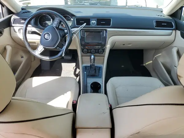 1VWBT7A37GC030667 2016 VOLKSWAGEN PASSAT - Image 8