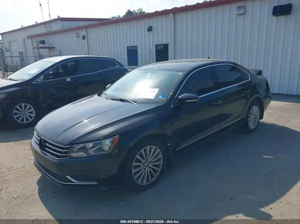 1VWBT7A37GC037246 2016 VOLKSWAGEN PASSAT - Image 2