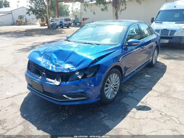 1VWBT7A37GC053186 2016 VOLKSWAGEN PASSAT - Image 2