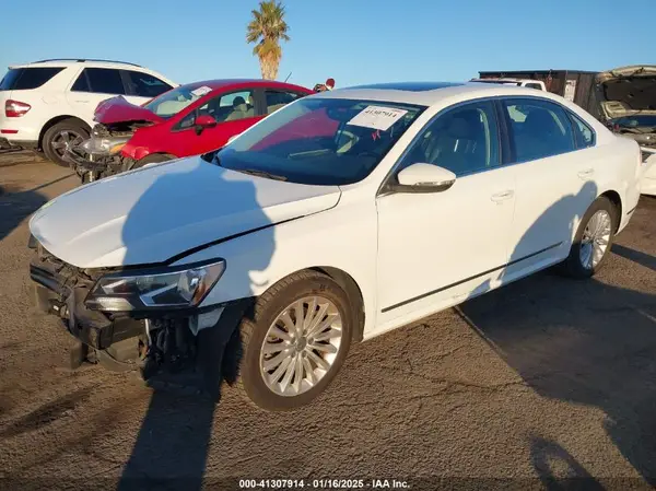1VWBT7A37GC054676 2016 VOLKSWAGEN PASSAT - Image 2