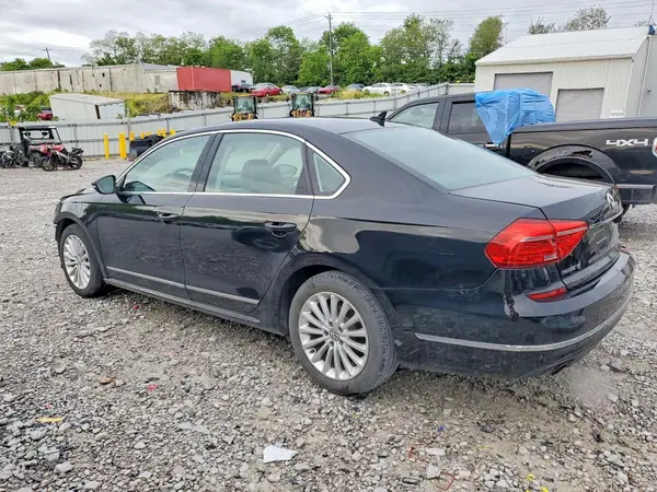 1VWBT7A37GC056444 2016 VOLKSWAGEN PASSAT - Image 2