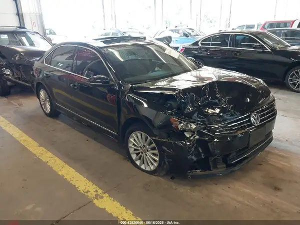 1VWBT7A37GC056637 2016 VOLKSWAGEN PASSAT - Image 1