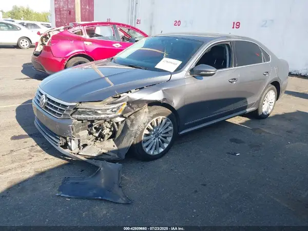 1VWBT7A37GC069999 2016 VOLKSWAGEN PASSAT - Image 2