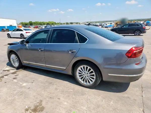 1VWBT7A37H012249 2017 VOLKSWAGEN PASSAT - Image 2