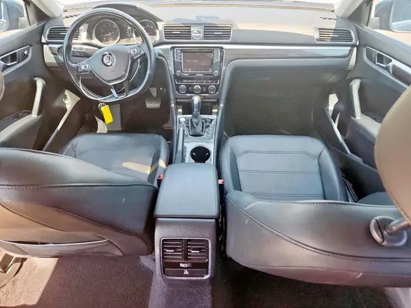 1VWBT7A37H012249 2017 VOLKSWAGEN PASSAT - Image 8