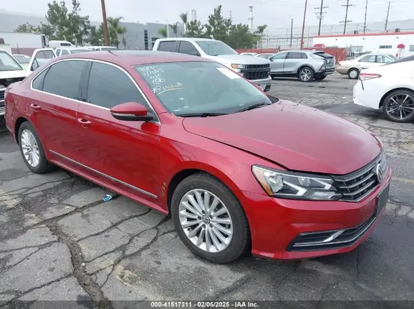 1VWBT7A37HC000764 2017 VOLKSWAGEN PASSAT - Image 1