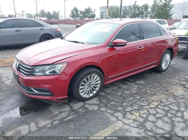 1VWBT7A37HC000764 2017 VOLKSWAGEN PASSAT - Image 2