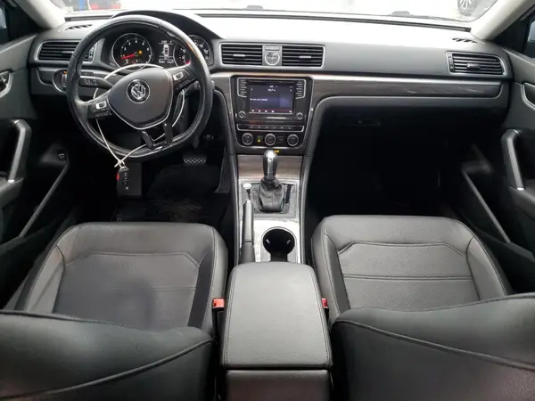 1VWBT7A37HC019590 2017 VOLKSWAGEN PASSAT - Image 8