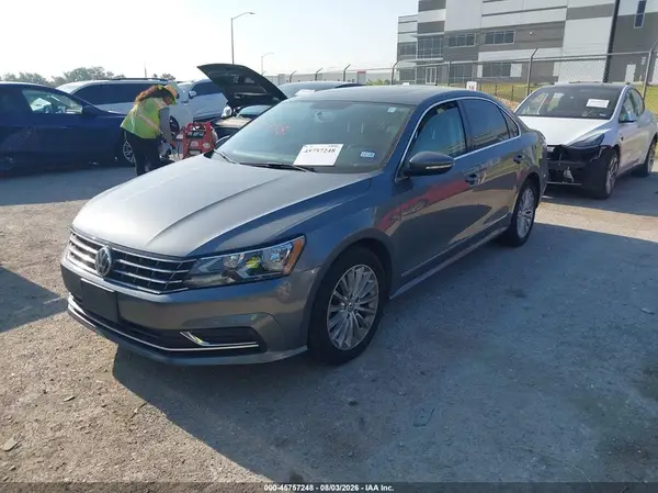 1VWBT7A37HC027740 2017 VOLKSWAGEN PASSAT - Image 2