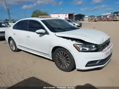 1VWBT7A37HC030895 2017 VOLKSWAGEN PASSAT