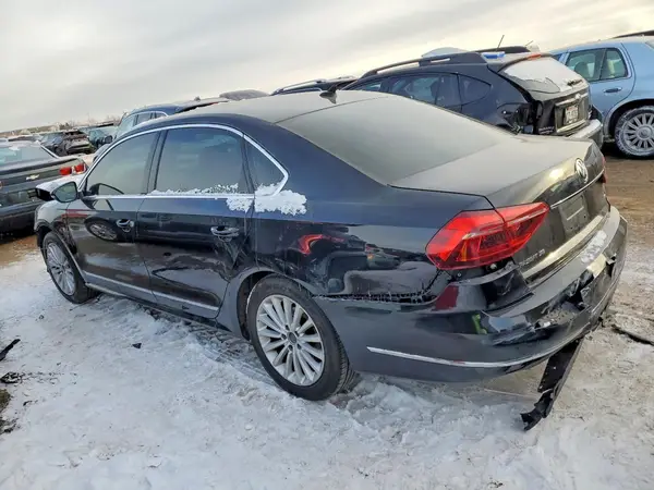 1VWBT7A37HC044912 2017 VOLKSWAGEN PASSAT - Image 2