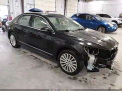 1VWBT7A37HC063511 2017 VOLKSWAGEN PASSAT