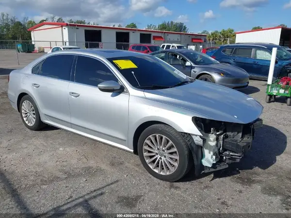 1VWBT7A37HC069759 2017 VOLKSWAGEN PASSAT - Image 1