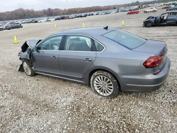 1VWBT7A37HC075884 2017 VOLKSWAGEN PASSAT - Image 2