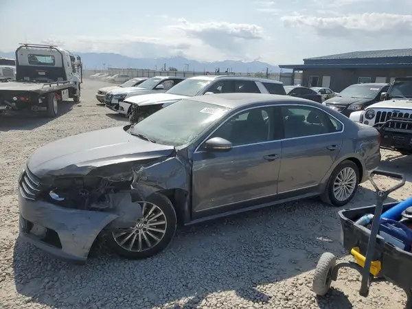 1VWBT7A38GC006443 2016 VOLKSWAGEN PASSAT - Image 1