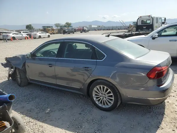 1VWBT7A38GC006443 2016 VOLKSWAGEN PASSAT - Image 2
