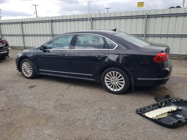 1VWBT7A38GC008175 2016 VOLKSWAGEN PASSAT - Image 2