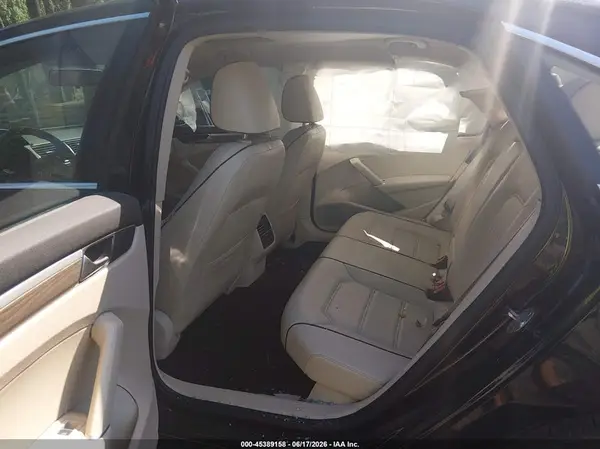 1VWBT7A38GC014042 2016 VOLKSWAGEN PASSAT - Image 8