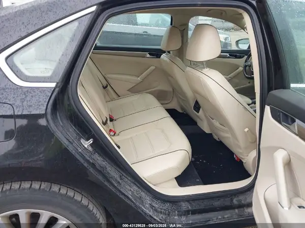 1VWBT7A38GC015014 2016 VOLKSWAGEN PASSAT - Image 8