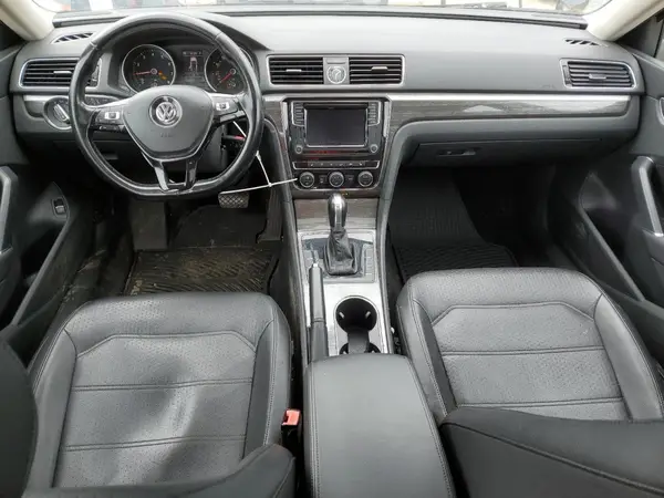 1VWBT7A38GC015353 2016 VOLKSWAGEN PASSAT - Image 8