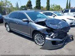 1VWBT7A38GC018334 2016 VOLKSWAGEN PASSAT