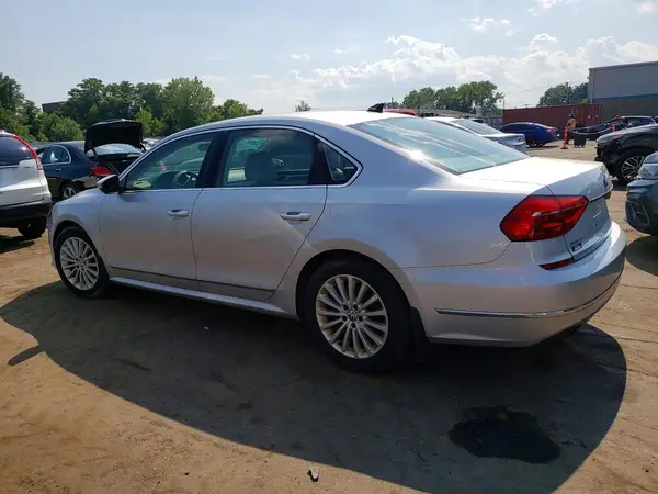 1VWBT7A38GC020598 2016 VOLKSWAGEN PASSAT - Image 2