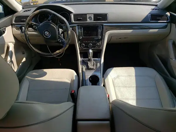 1VWBT7A38GC020598 2016 VOLKSWAGEN PASSAT - Image 8