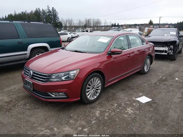1VWBT7A38GC020861 2016 VOLKSWAGEN PASSAT - Image 2