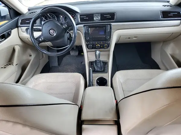 1VWBT7A38GC021900 2016 VOLKSWAGEN PASSAT - Image 8