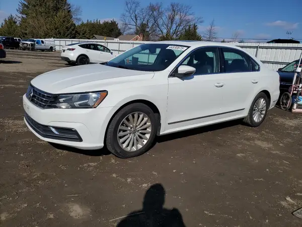 1VWBT7A38GC032475 2016 VOLKSWAGEN PASSAT - Image 1
