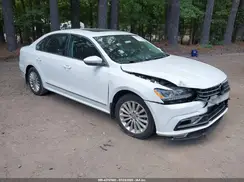 1VWBT7A38GC032637 2016 VOLKSWAGEN PASSAT