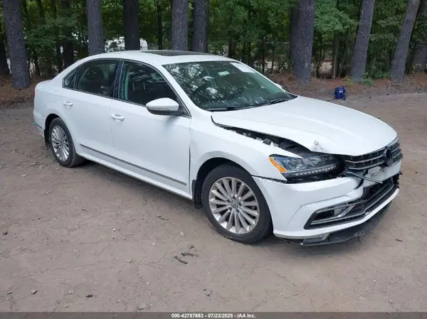 1VWBT7A38GC032637 2016 VOLKSWAGEN PASSAT - Image 1