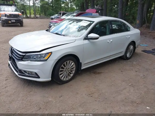 1VWBT7A38GC032637 2016 VOLKSWAGEN PASSAT - Image 2