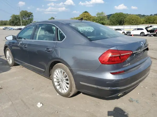 1VWBT7A38GC041063 2016 VOLKSWAGEN PASSAT - Image 2