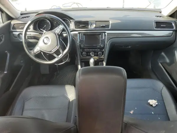 1VWBT7A38GC041063 2016 VOLKSWAGEN PASSAT - Image 8