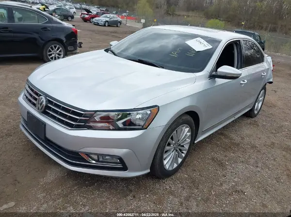 1VWBT7A38GC042908 2016 VOLKSWAGEN PASSAT - Image 2