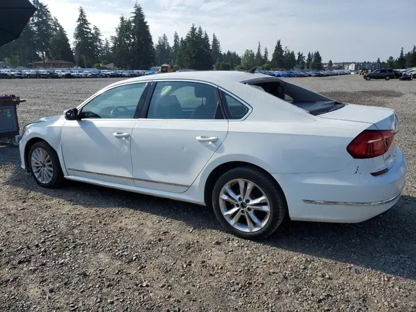 1VWBT7A38GC044173 2016 VOLKSWAGEN PASSAT - Image 2