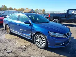 1VWBT7A38GC045033 2016 VOLKSWAGEN PASSAT
