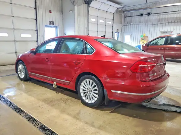 1VWBT7A38GC061149 2016 VOLKSWAGEN PASSAT - Image 2