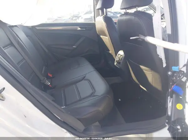 1VWBT7A38GC063807 2016 VOLKSWAGEN PASSAT - Image 8