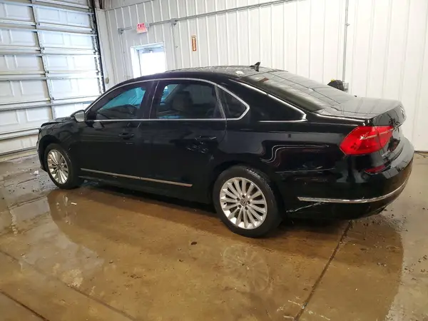 1VWBT7A38GC068764 2016 VOLKSWAGEN PASSAT - Image 2