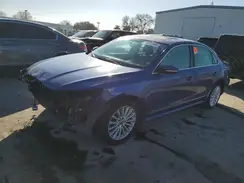 1VWBT7A38HC014978 2017 VOLKSWAGEN PASSAT