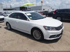 1VWBT7A38HC024846 2017 VOLKSWAGEN PASSAT
