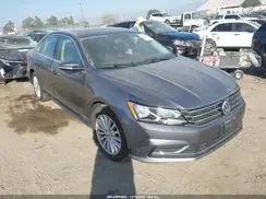 1VWBT7A38HC025382 2017 VOLKSWAGEN PASSAT