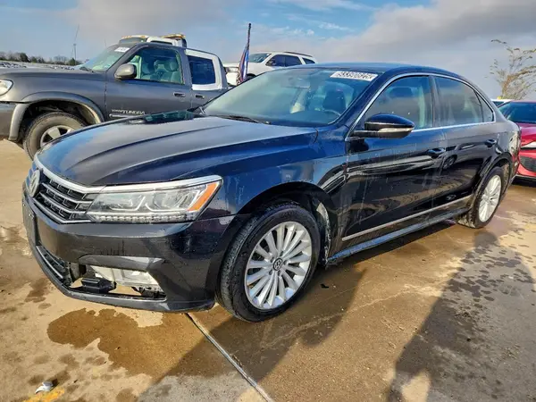 1VWBT7A38HC032574 2017 VOLKSWAGEN PASSAT - Image 1