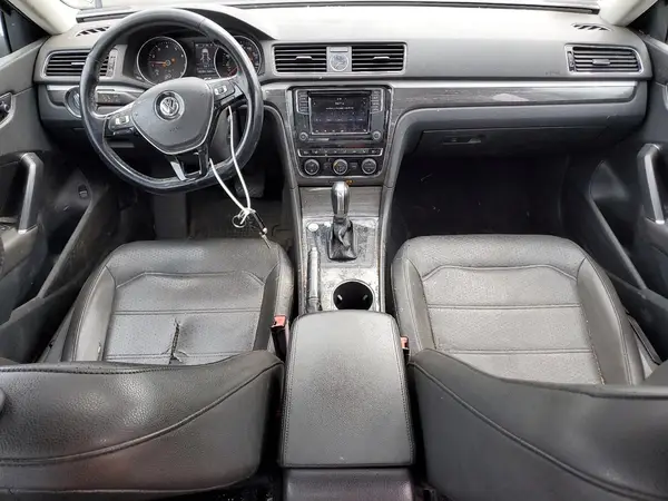 1VWBT7A38HC042019 2017 VOLKSWAGEN PASSAT - Image 8